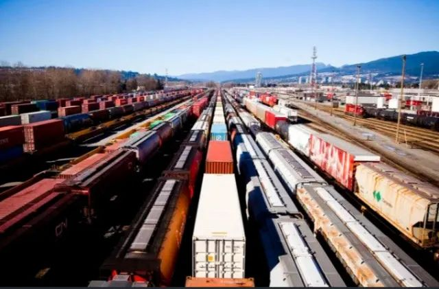 【木材資訊】加拿大全國(guó)鐵路工人大罷工！貨運(yùn)癱瘓！供應(yīng)鏈進(jìn)一步承壓